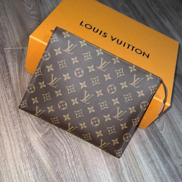 Is the Louis Vuitton toiletry pouch discontinued in all sizes? No more LV  monogram canvas! 